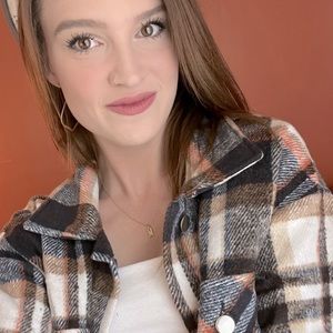 Meet your Posher, Nadine